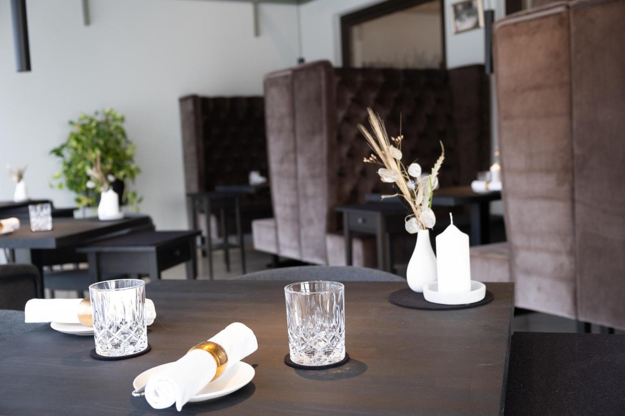 Erck- Flair Hotel & Restaurant バート・シェーンボルン エクステリア 写真